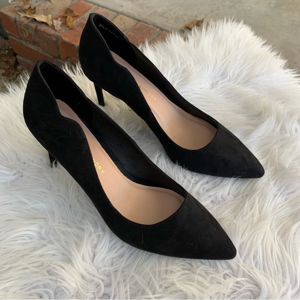 Chinese Laundry Black Suede Scalloped Women's Heels Size 9.5